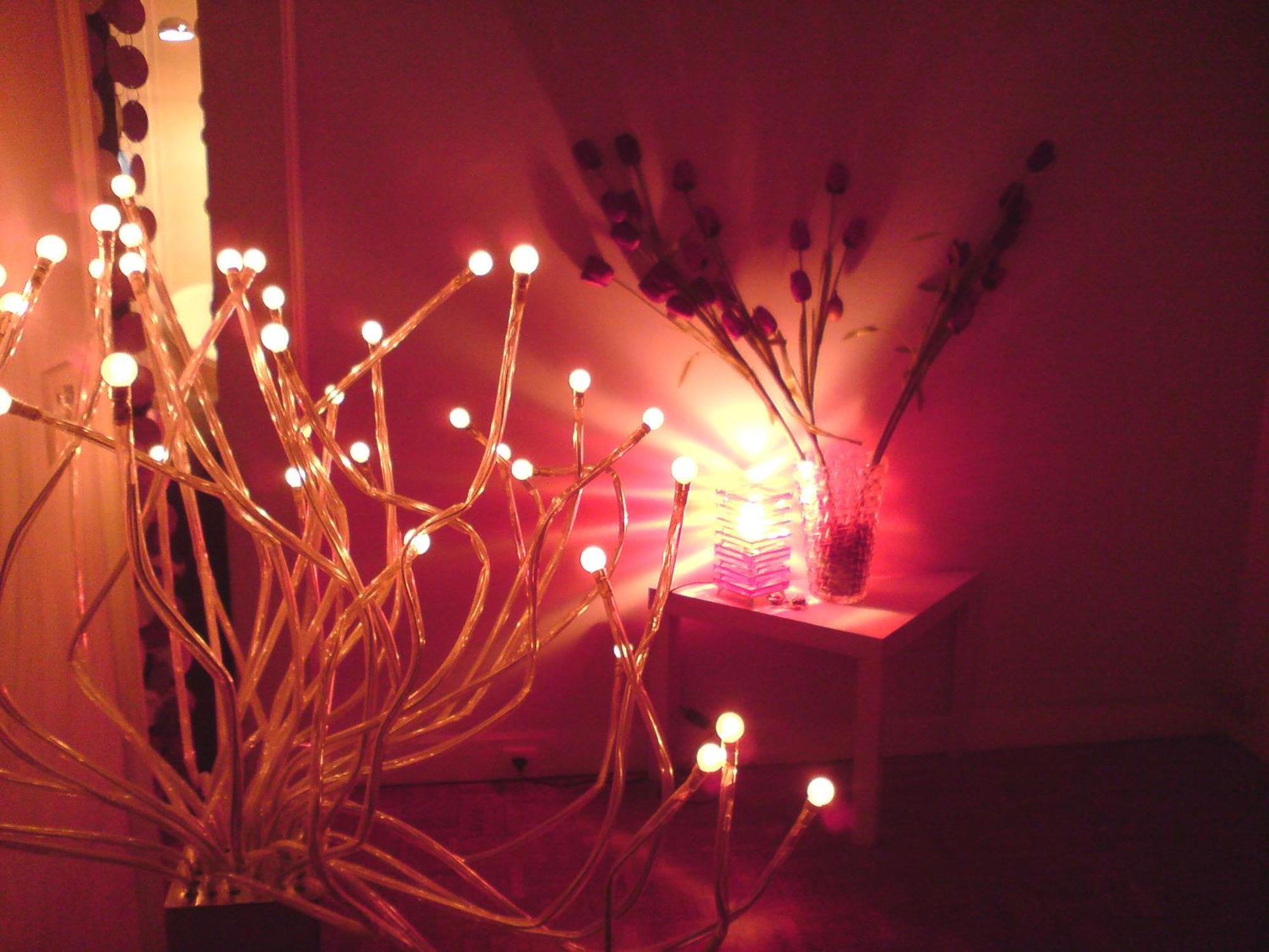 Quiet Bedroom, Comfy King Size Bed, Shared Bathroom, Center Habitación en casa particular